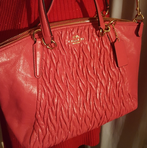 NWOT LEATHER COACH PURSE & WRISTLET - Picture 3 of 8